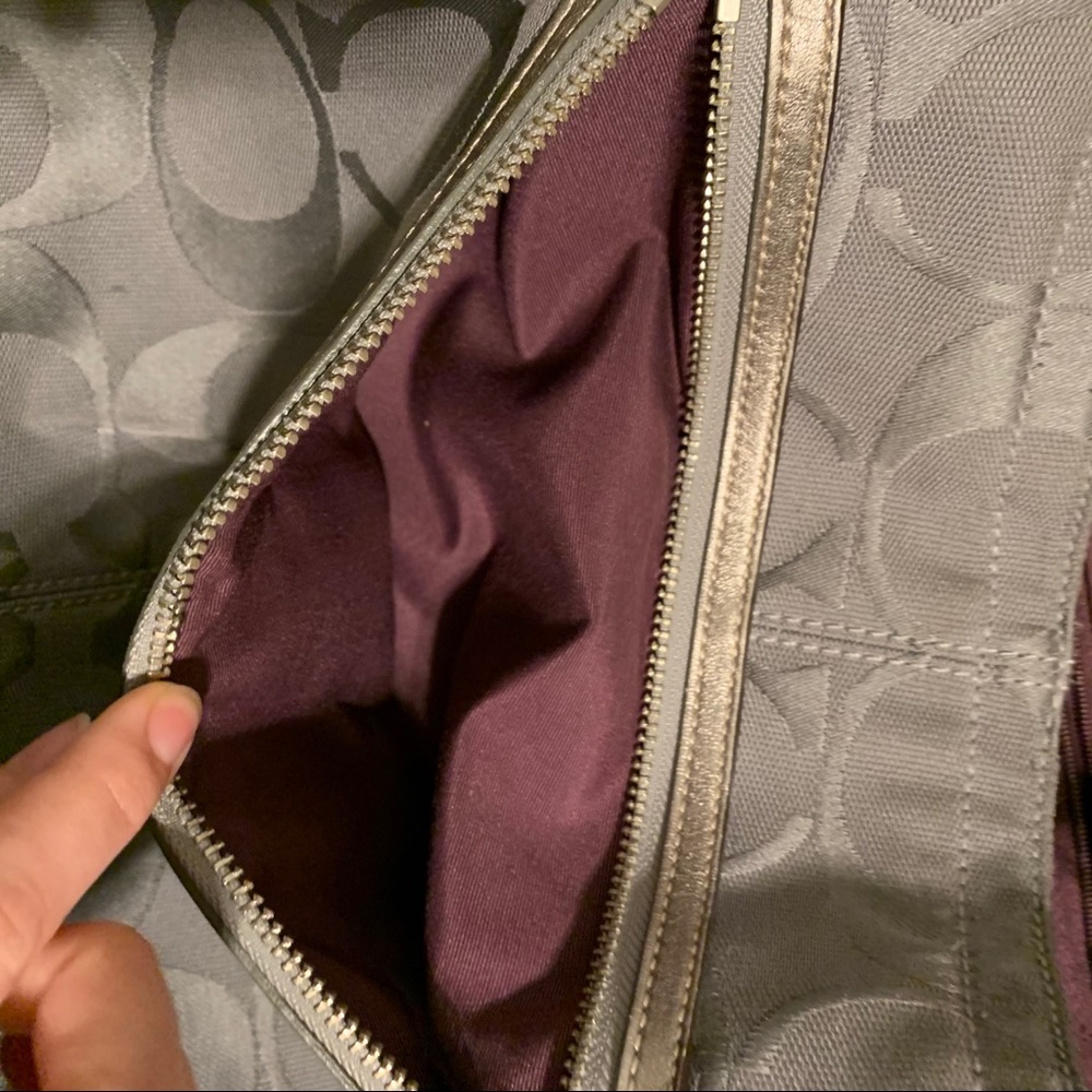 Coach tote - Picture 3 of 9